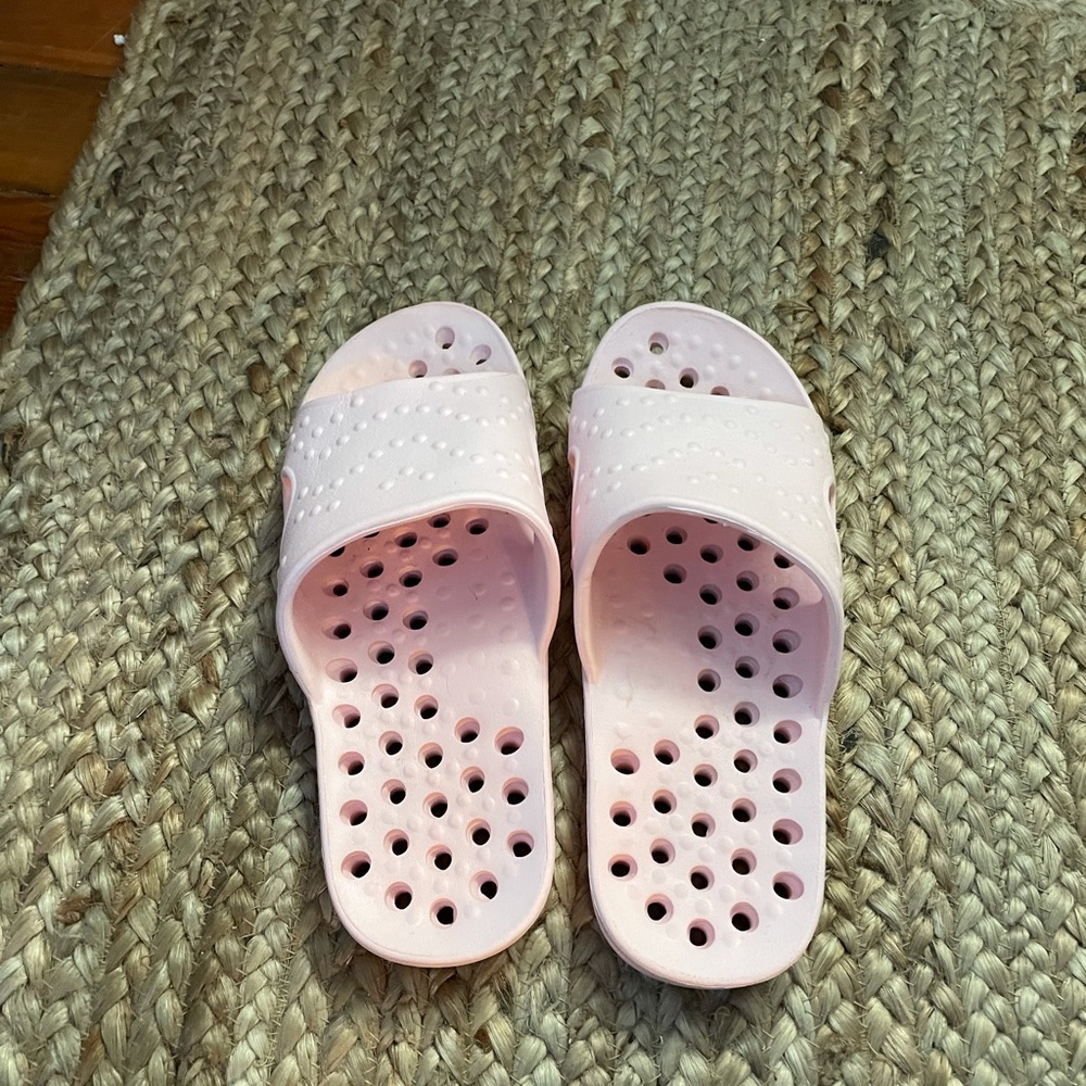 Shower shoes